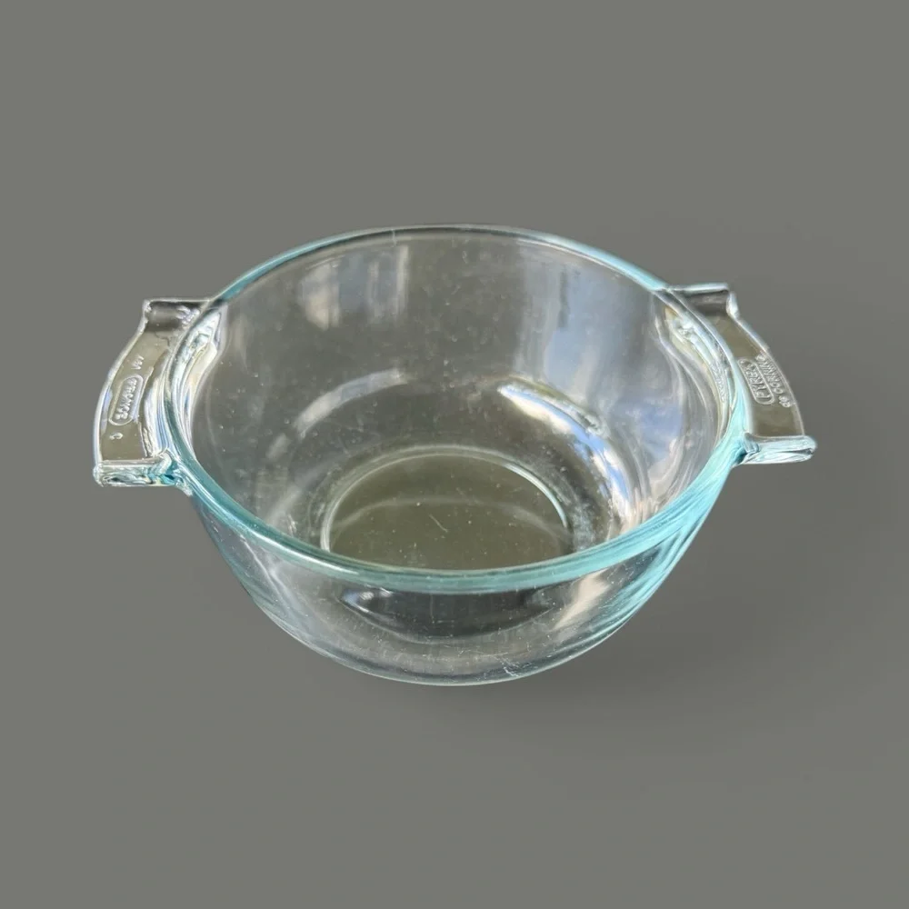 Pyrex discover charm